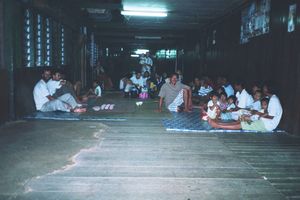 Sarawak, Borneo (Longhouse N Sut, en la veranda 2)