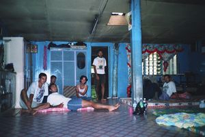 Sarawak, Borneo (Longhouse N Sut, casa del jefe)