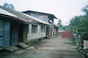 Sarawak, Borneo (Longhouse N Sut, exterior)